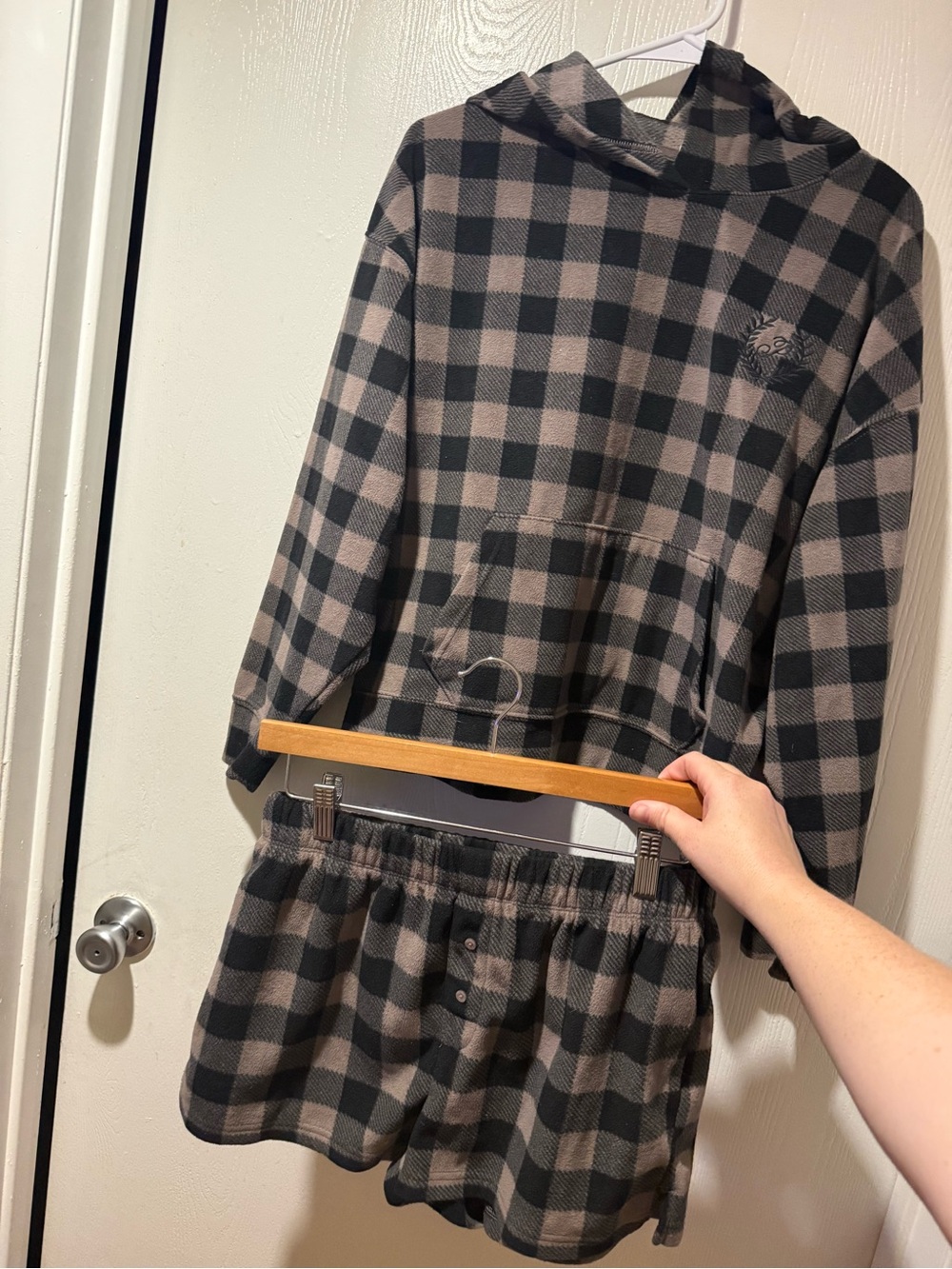 PINK Victoria's Secret Black & Taupe Plaid Hooded Pajama Set
